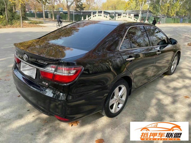 15年豐田凱美瑞轎車