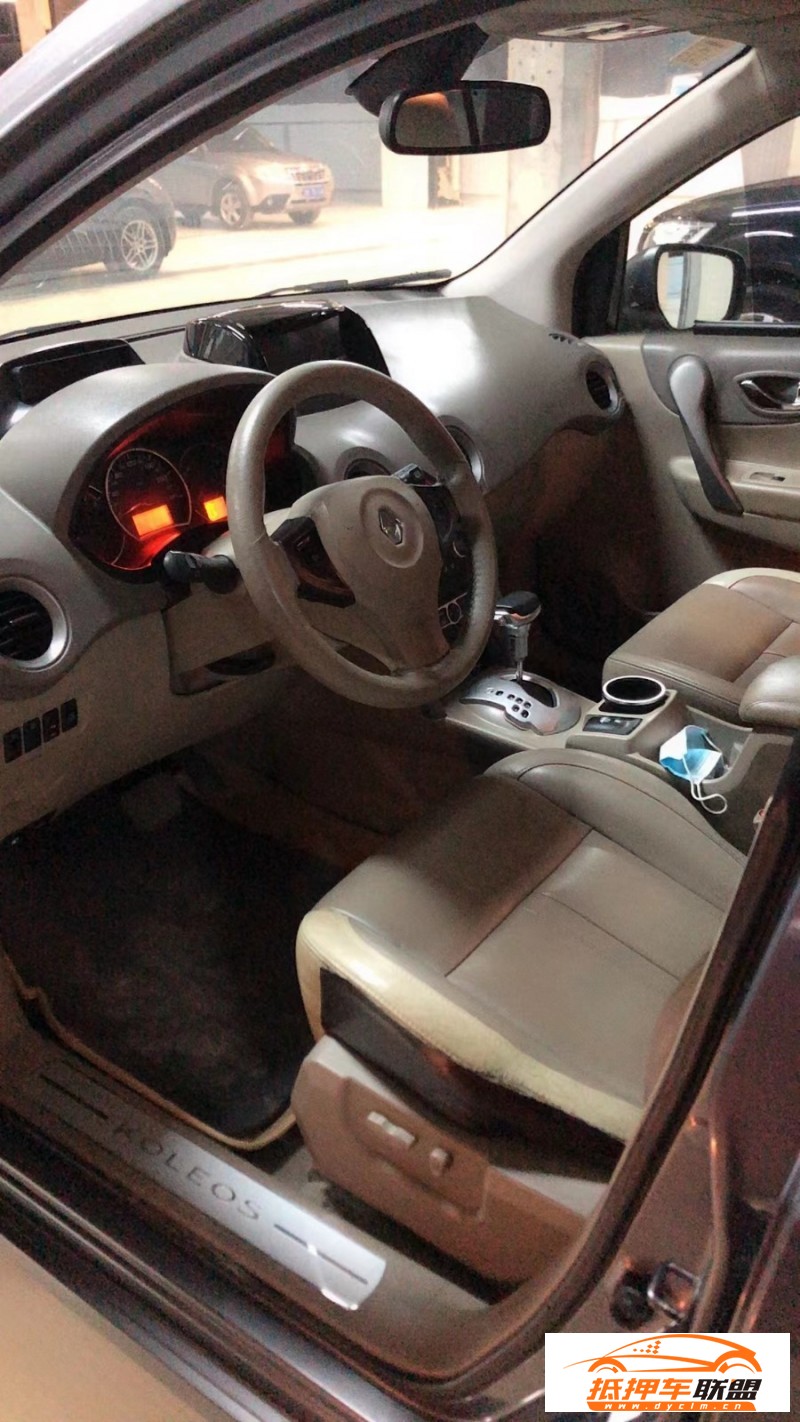 10年雷諾科雷傲SUV