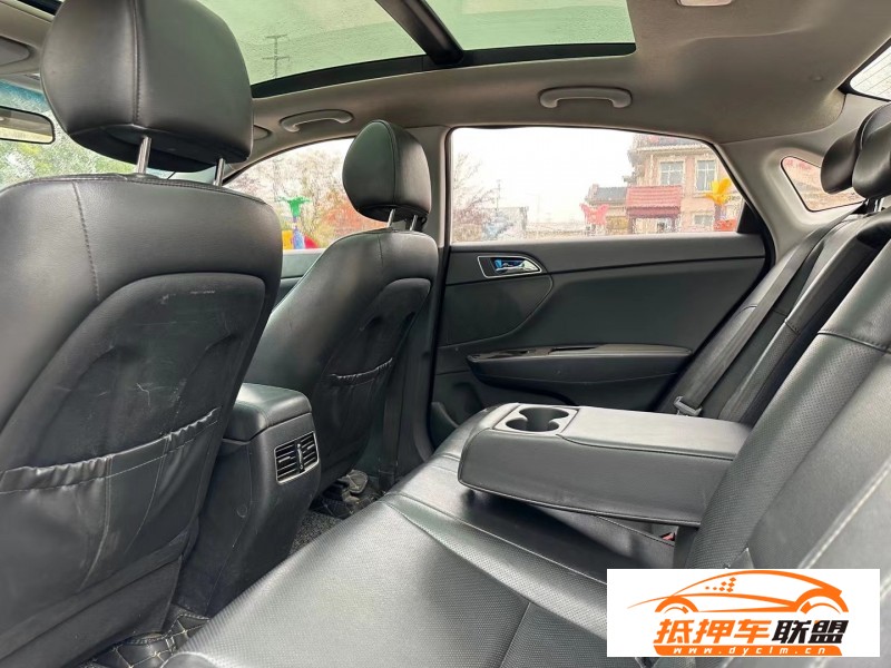 15年現(xiàn)代名圖轎車(chē)