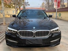 17年寶馬5系轎車