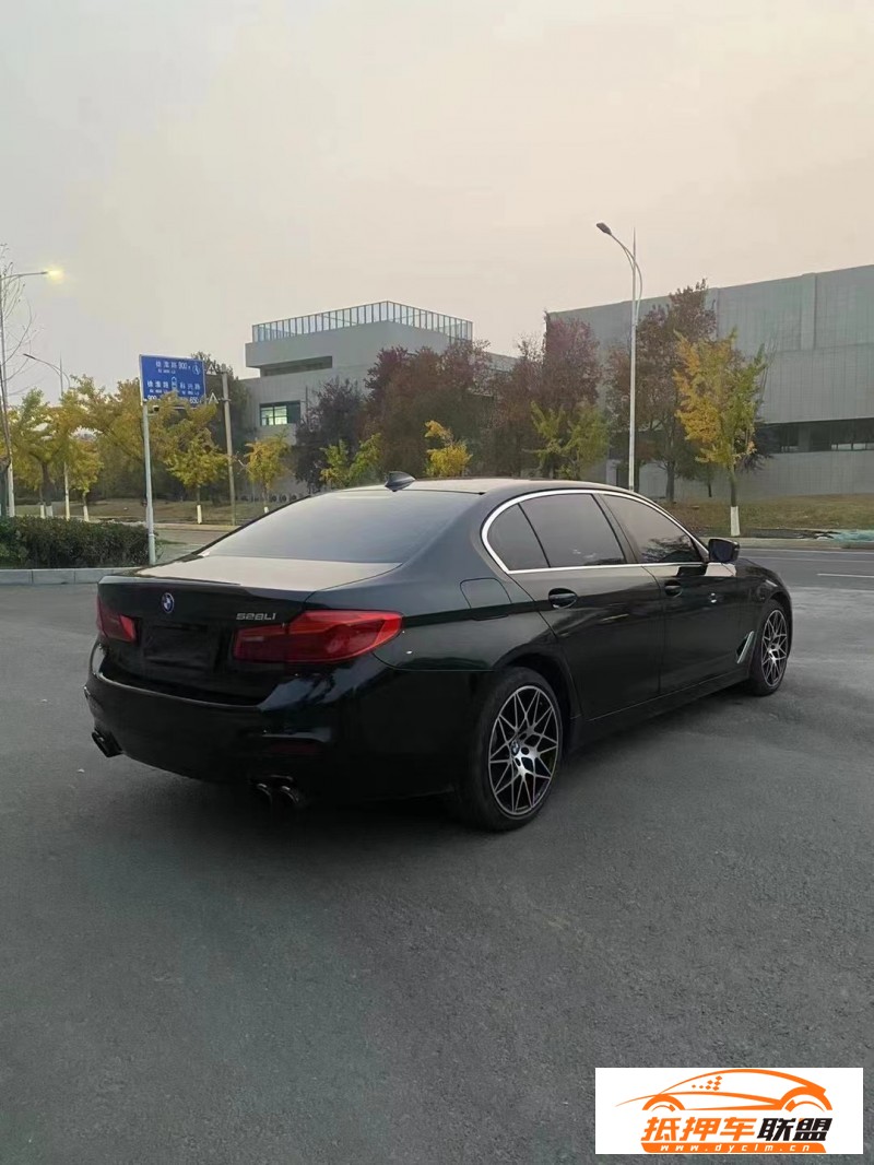 18年寶馬5系轎車