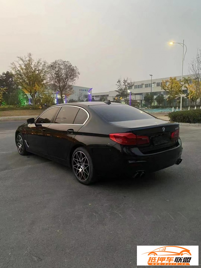 18年寶馬5系轎車