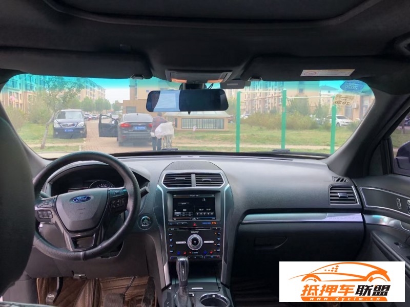  16年福特探險(xiǎn)者SUV 