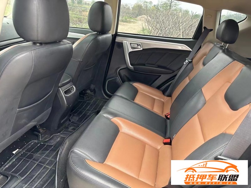  17年吉利遠(yuǎn)景X6轎車(chē) 