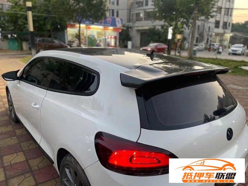  13年大眾尚酷轎車 