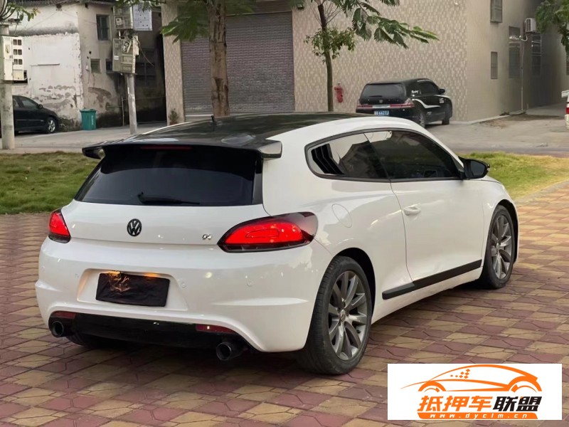  13年大眾尚酷轎車 