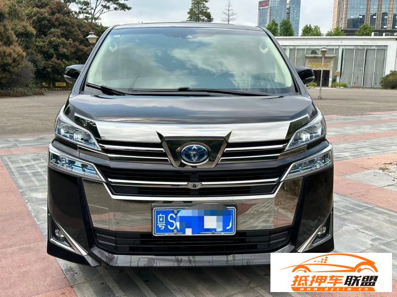  20年豐田威爾法轎車 