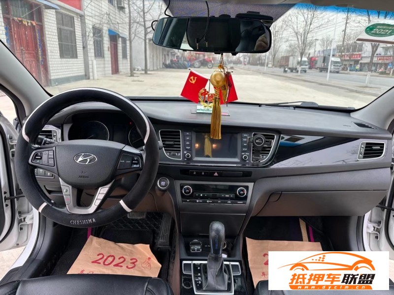  16年現(xiàn)代名圖轎車(chē) 