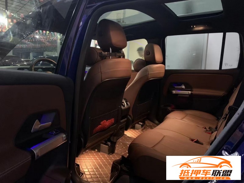  21年奔馳GLB轎車 
