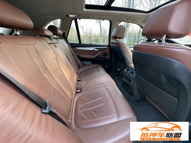  15年寶馬X5轎車 