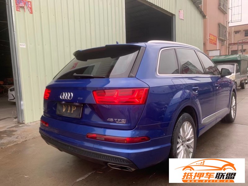  17年奧迪Q7轎車 