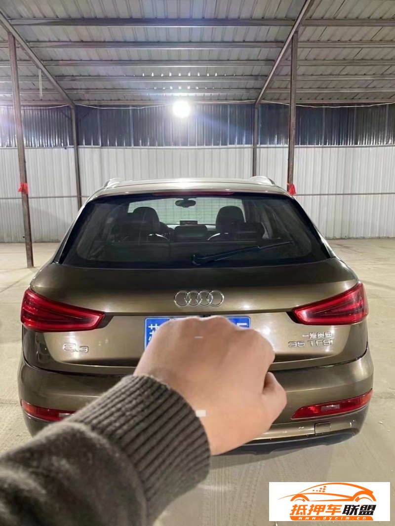  14年奧迪Q3轎車 