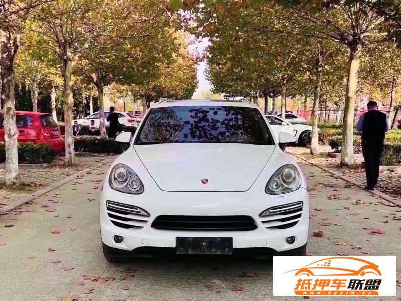  14年保時(shí)捷卡宴轎車(chē) 