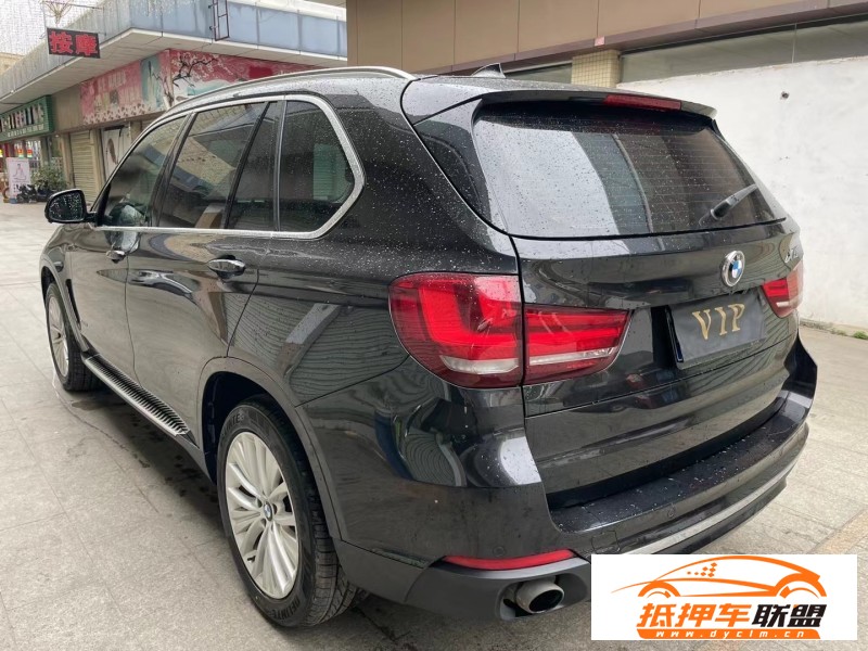  17年寶馬X5轎車 