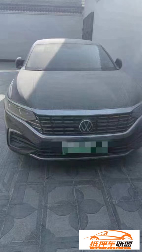 22年大眾帕薩特轎車 