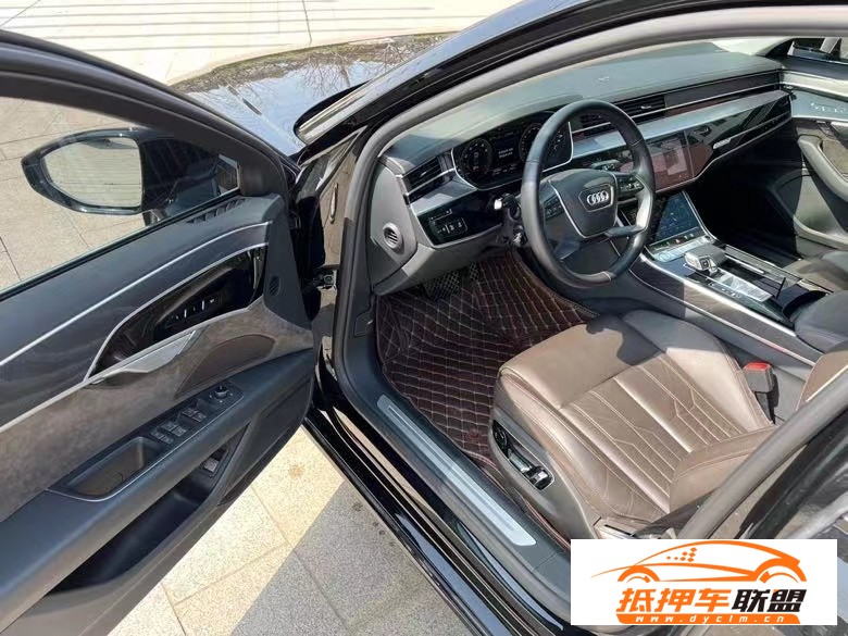  20年奧迪A8L轎車 
