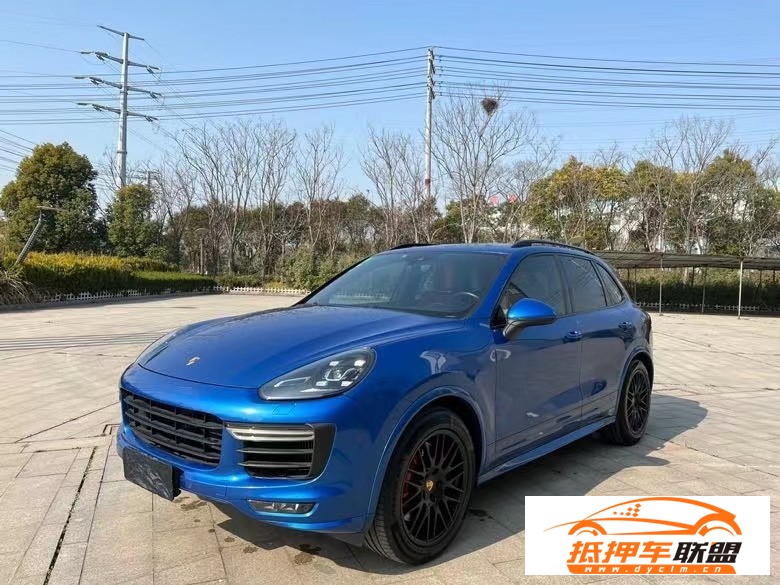  17年保時捷卡宴SUV 