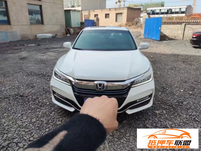  17年本田雅閣轎車 