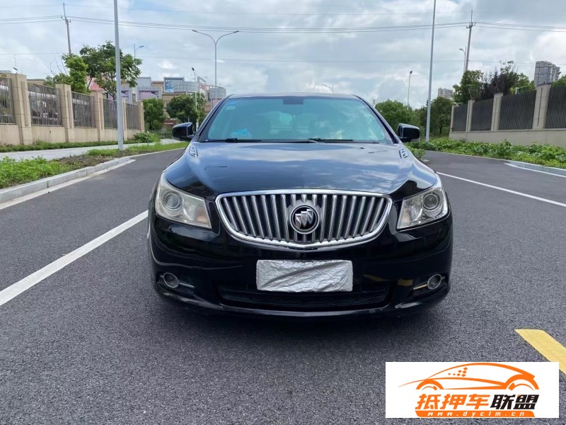  11年別克君越轎車 