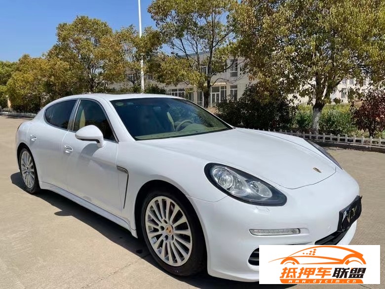  14年保時捷帕納梅拉轎車 