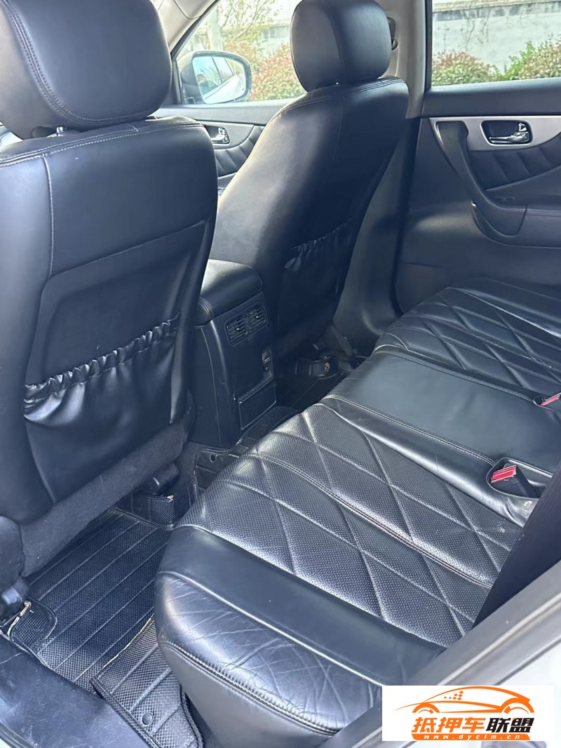  15年英菲尼迪QX70轎車 