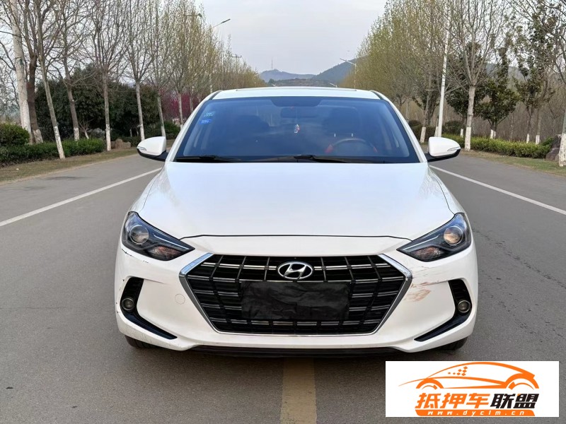  19年現(xiàn)代領(lǐng)動(dòng)轎車 