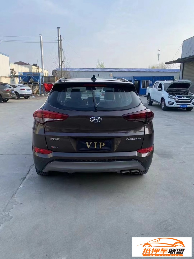  18年現(xiàn)代途勝轎車(chē) 