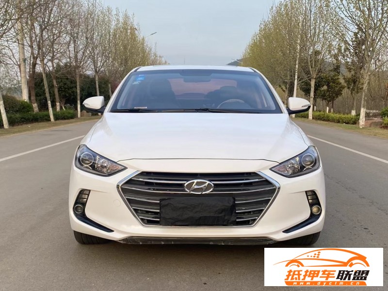  17年現(xiàn)代領(lǐng)動轎車 