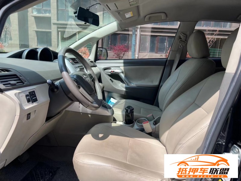  12年豐田逸致SUV 