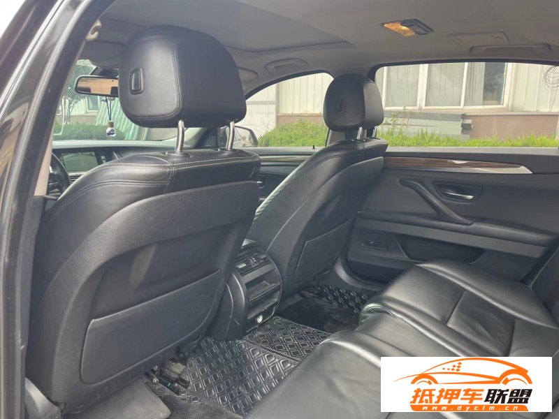  14年寶馬5系轎車 