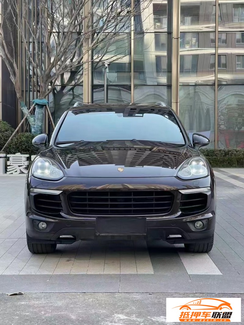  16年保時捷卡宴轎車 
