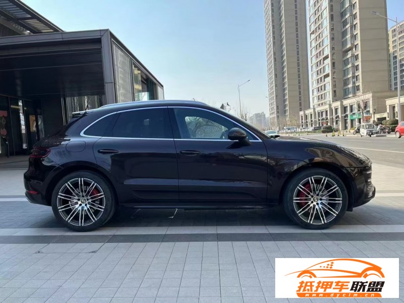  17年保時(shí)捷Macan邁凱轎車 