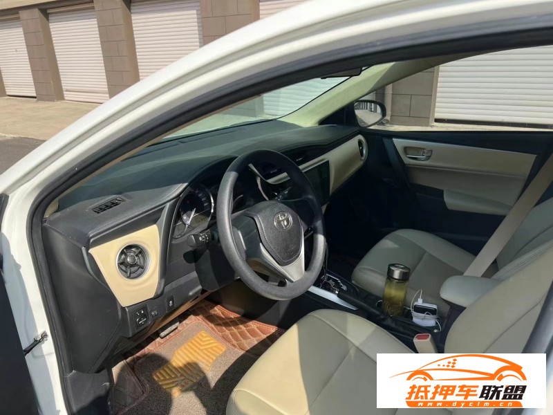  17年豐田卡羅拉轎車 