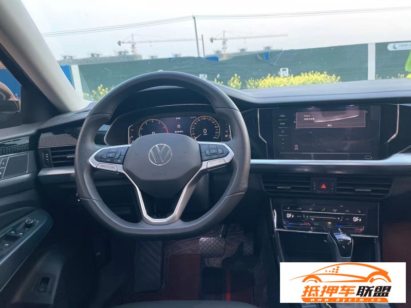  22年大眾帕薩特轎車 