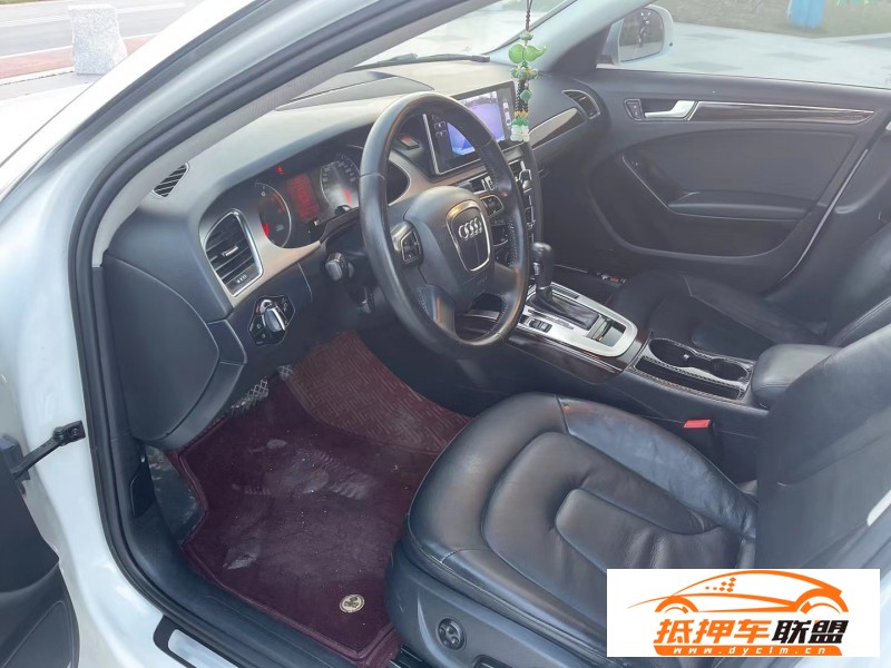  12年奧迪A4L轎車 