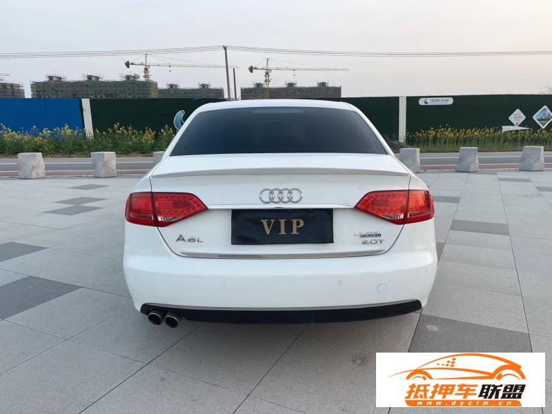  12年奧迪A4L轎車 