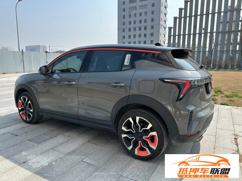  21年領(lǐng)克06轎車 