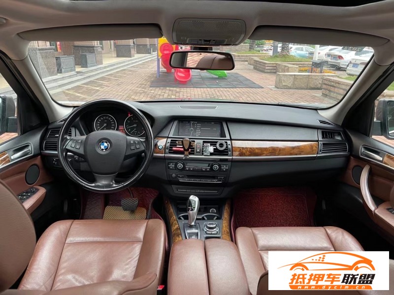 11年寶馬X5轎車 