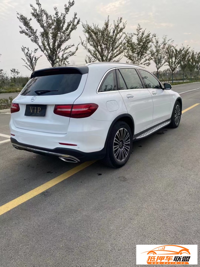  19年奔馳GLCSUV 