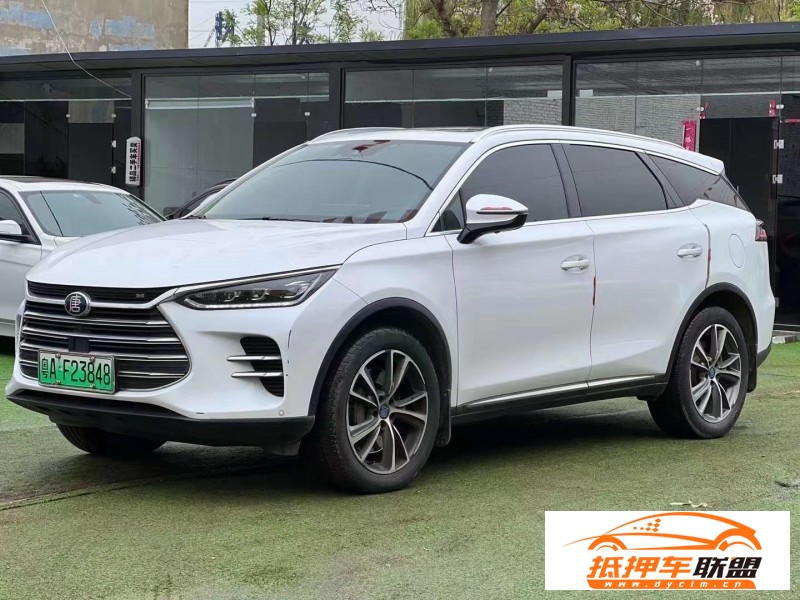  18年比亞迪唐轎車 
