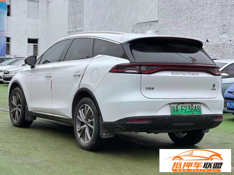  18年比亞迪唐轎車 
