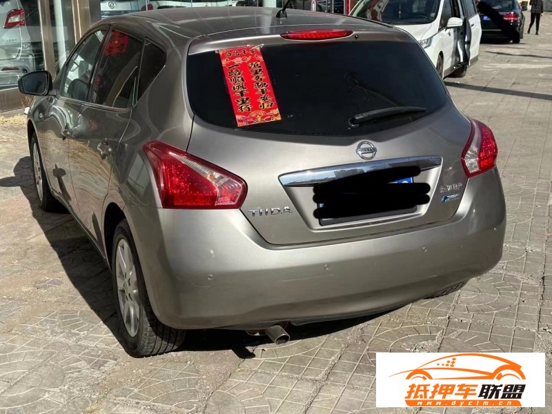  12年日產(chǎn)騏達(dá)轎車 