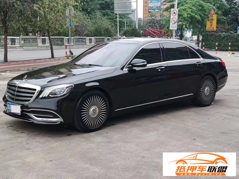  18年奔馳S轎車 