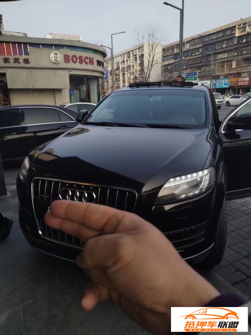  12年奧迪Q7轎車 