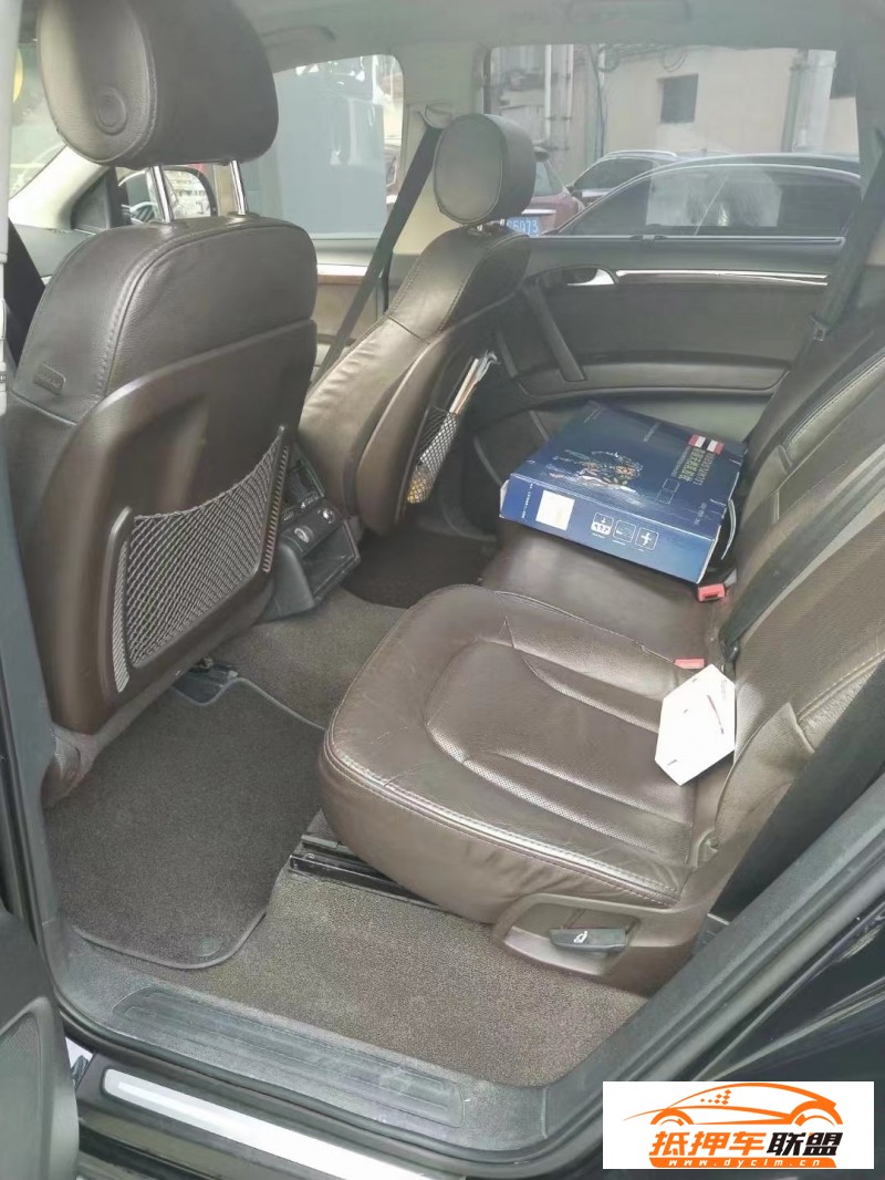  12年奧迪Q7轎車 