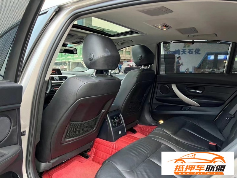  15年寶馬3系轎車 