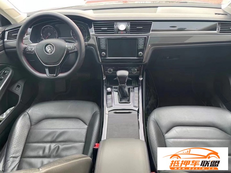  17年大眾輝昂轎車(chē) 