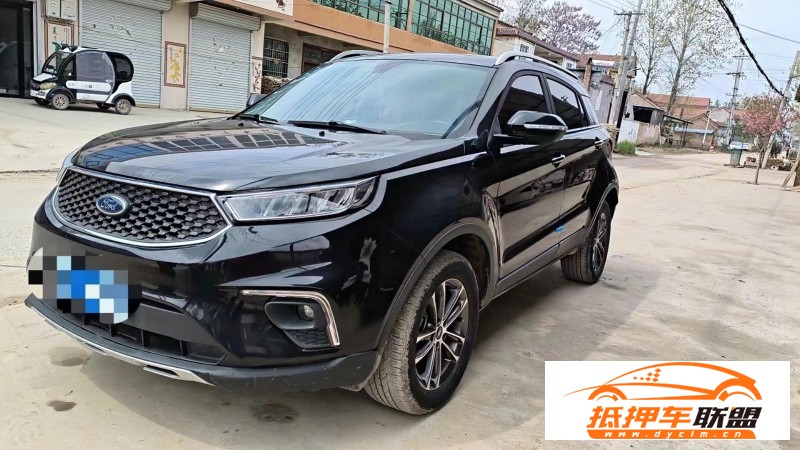  20年福特領(lǐng)界轎車 