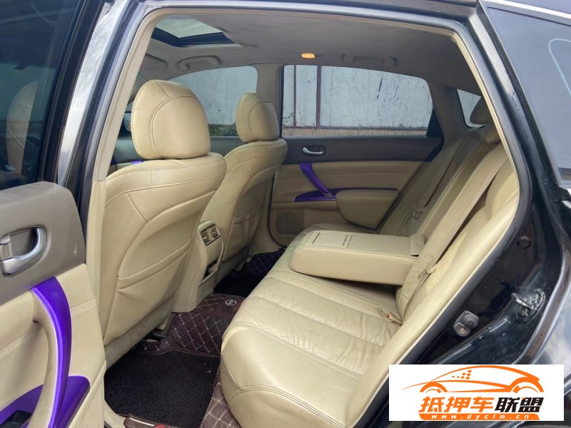  12年日產(chǎn)天籟轎車 
