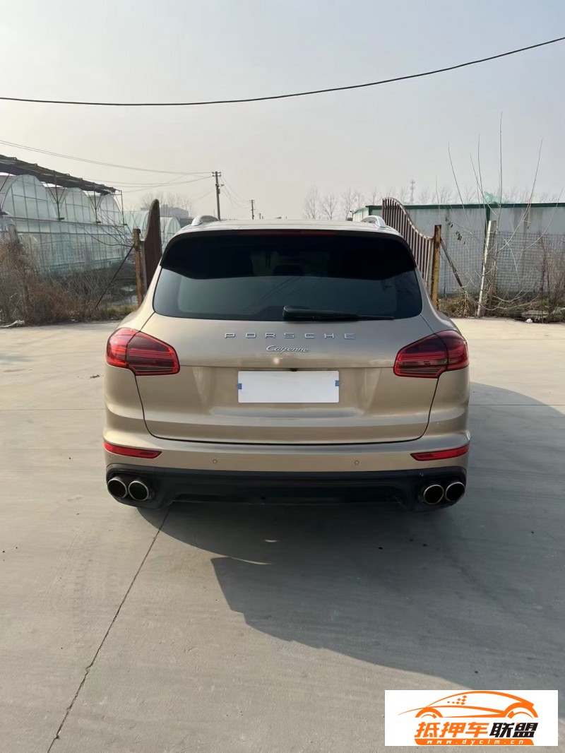  15年保時捷卡宴轎車 